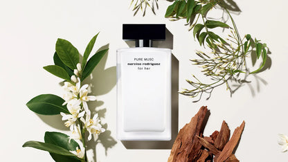 Narciso Rodriguez for her PURE MUSC EDP